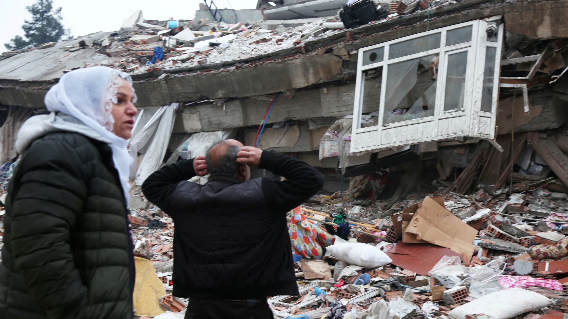 More than 3,000 dead as two massive earthquakes rock Turkey and Syria