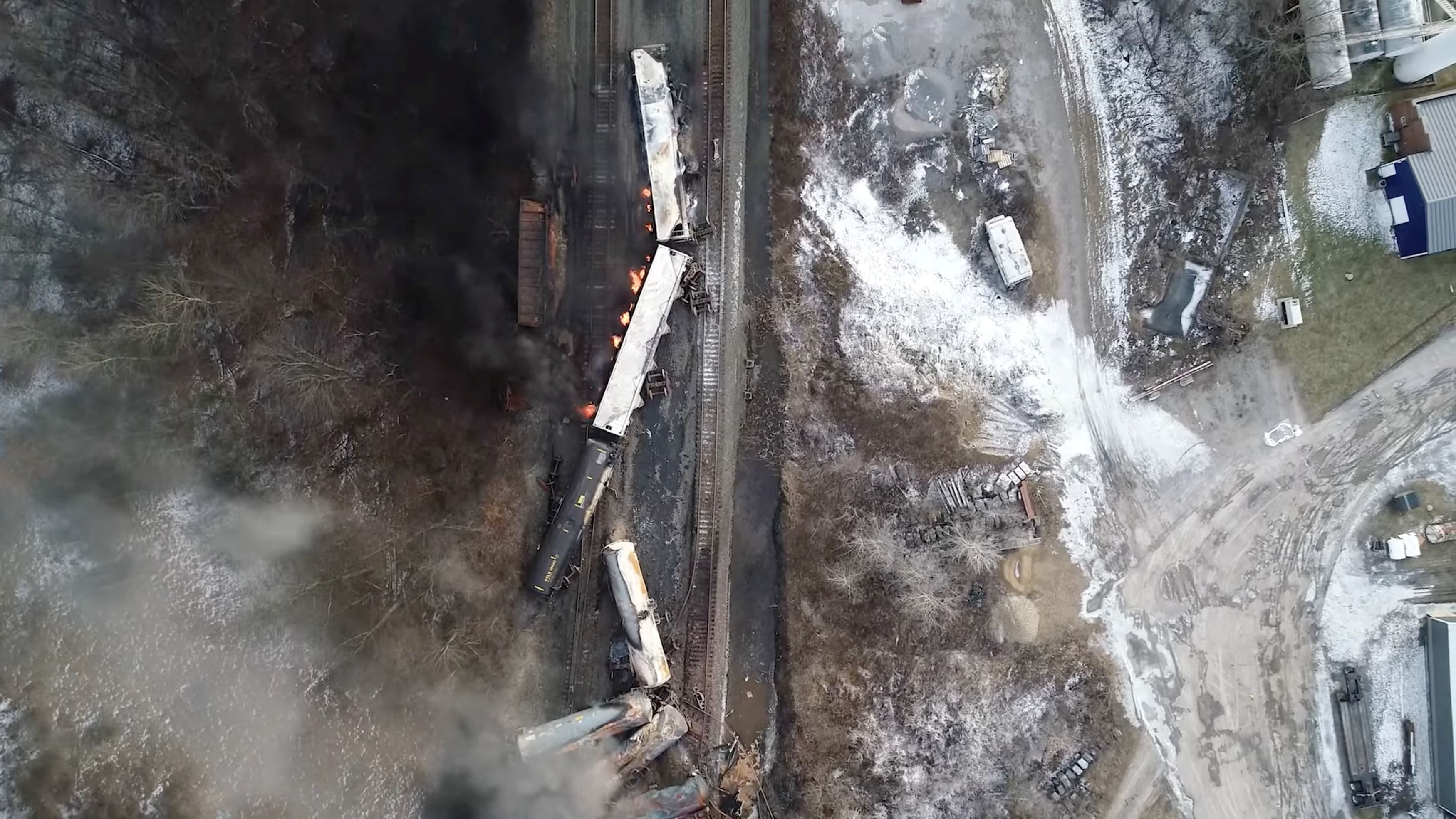 Worried residents near Ohio train derailment report dead fish and chickens  as authorities say it's safe to return