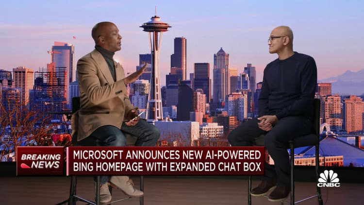 CNBC의 Microsoft CEO Satya Nadella와의 전체 인터뷰 보기