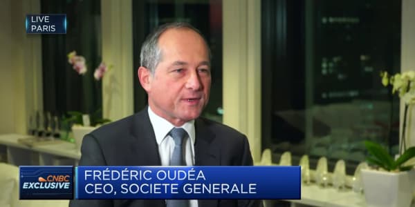We expect more pressure on revenue this year, Société Générale CEO says