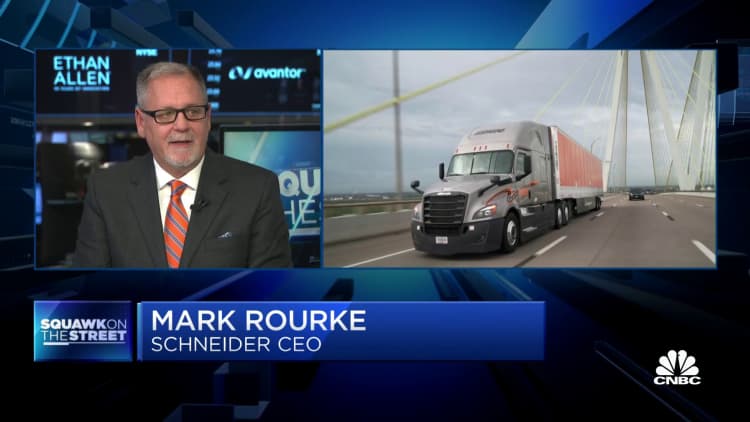 MAN presents wide-ranging electric truck portfolio