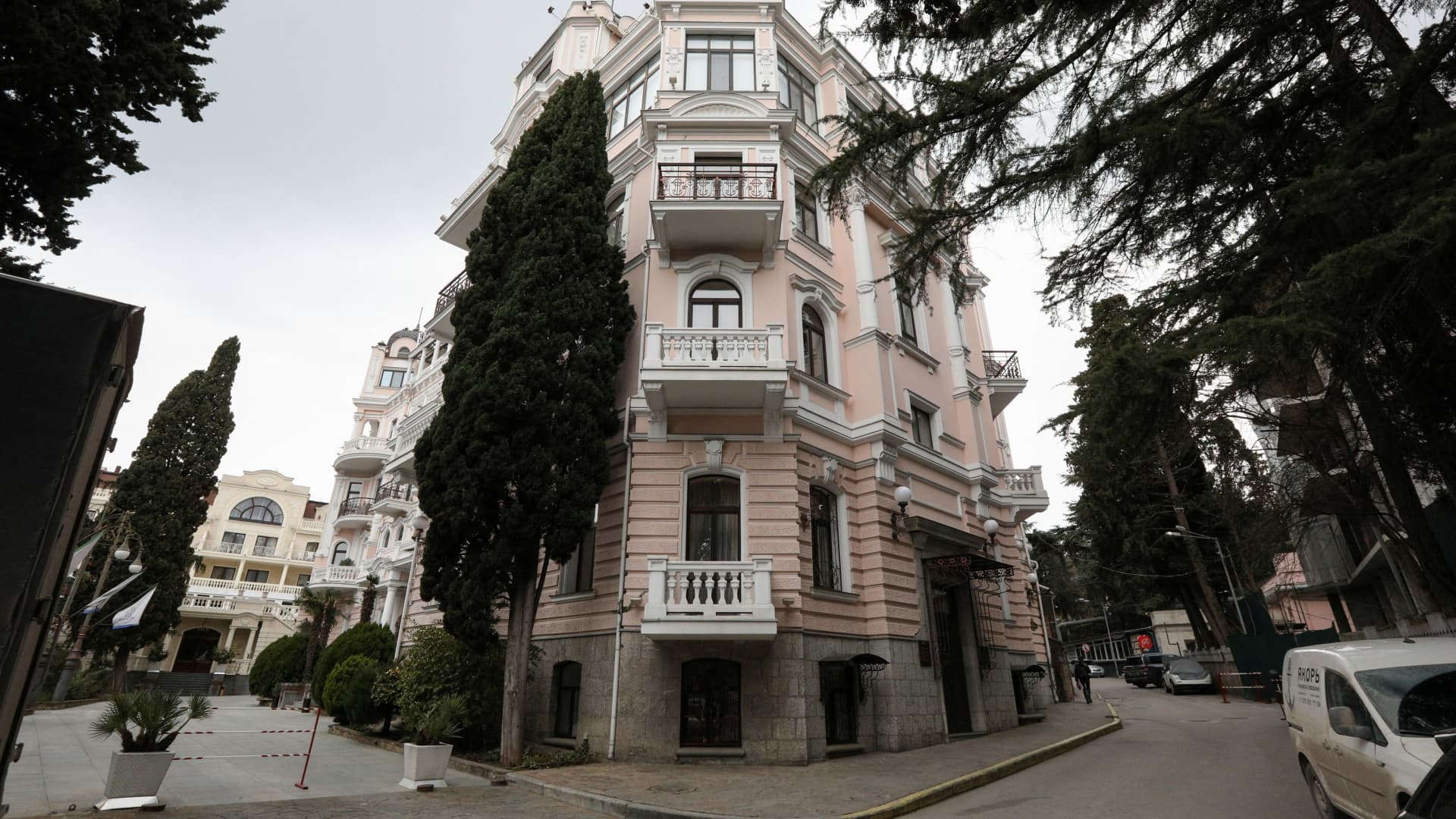 A view shows the hotel Villa Yelena, which is reportedly one of around 500 properties in the Crimean peninsula including some belonging to senior Ukrainian politicians and business figures that were nationalized by local Russian-installed authorities, in Yalta, Crimea, February 8, 2023. 