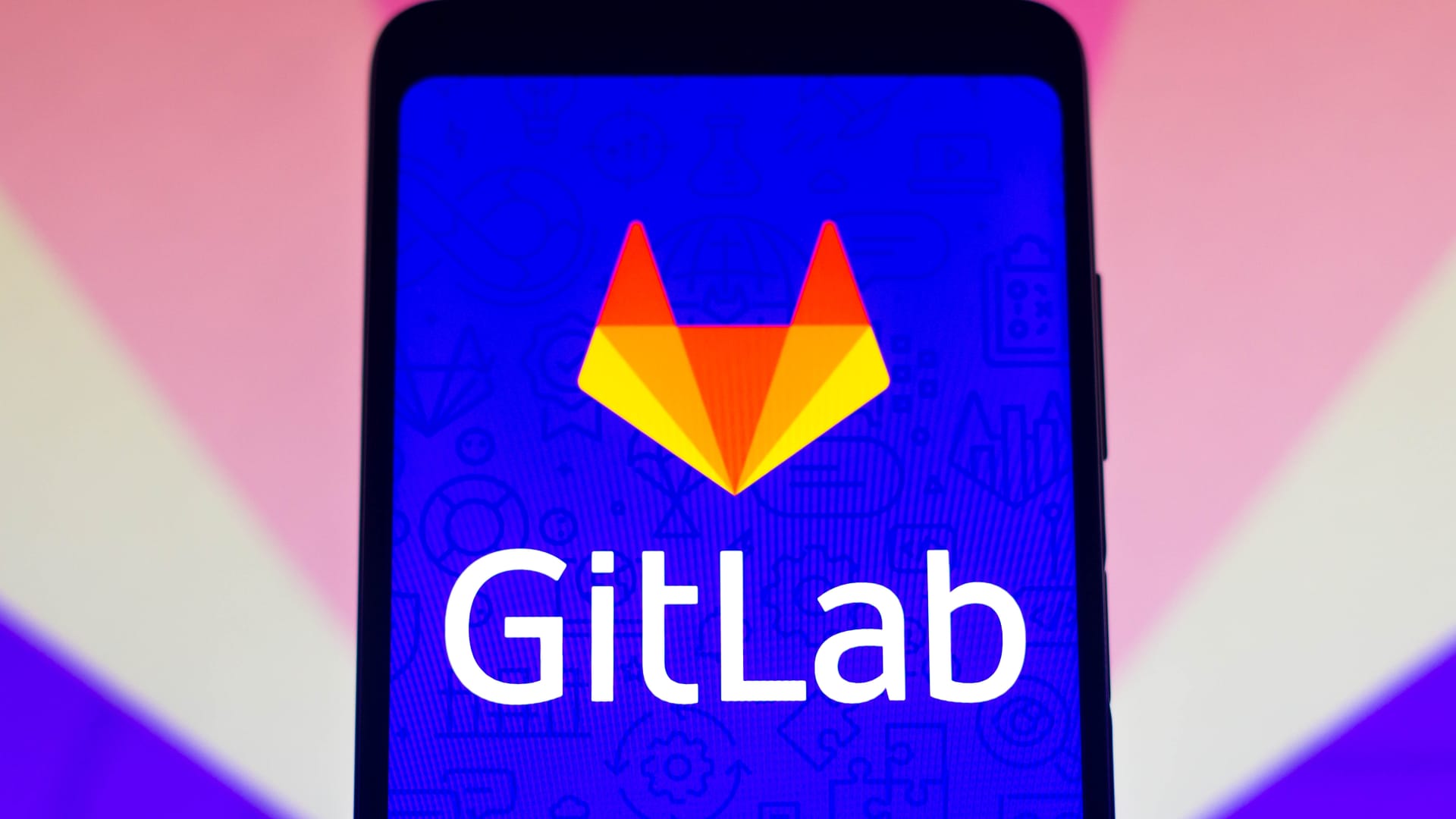 GitLab to cut 7% of workforce, or about 130 employees, sending shares down