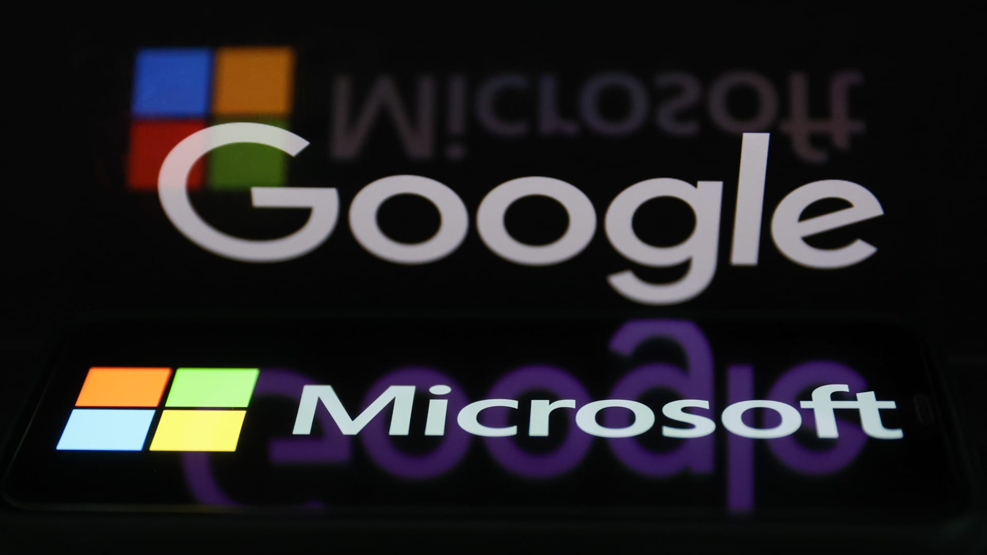 Alphabet shares dip on report Samsung phones may switch to Microsoft Bing search