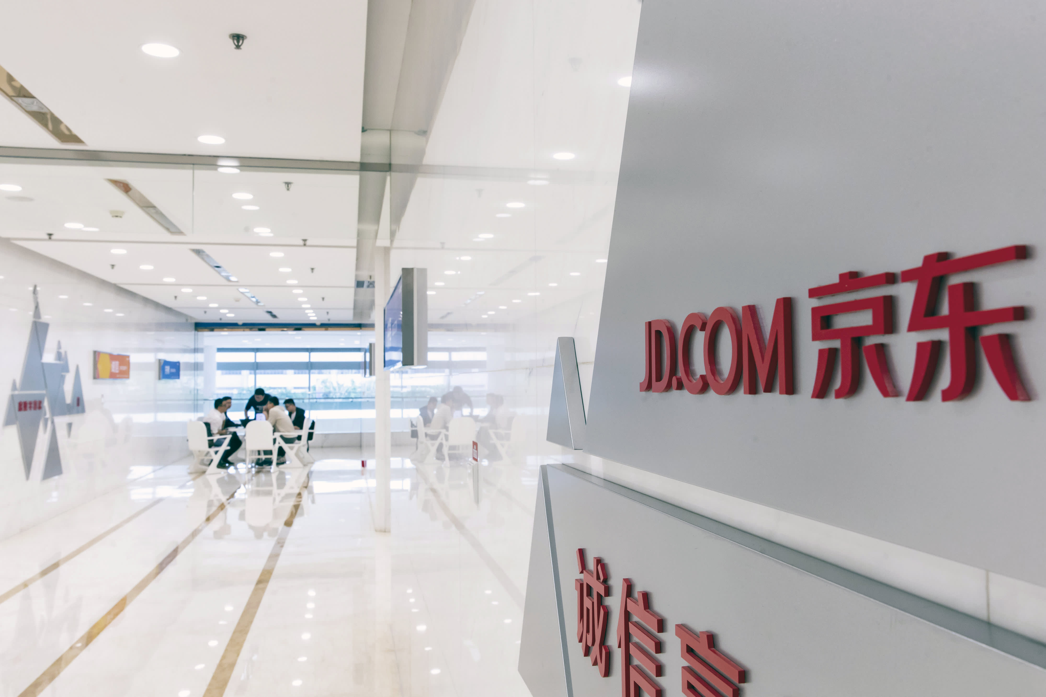 Loop Capital downgrades this Chinese e-commerce stock, citing rising competition
