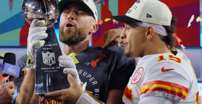 Chiefs win Super Bowl as Rihanna reveals pregnancy and Elon Musk hangs out with Rupert Murdoch