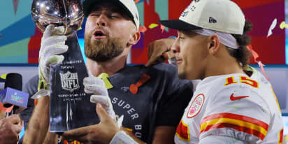 Chiefs win Super Bowl as Rihanna reveals pregnancy and Elon Musk hangs out with Rupert Murdoch