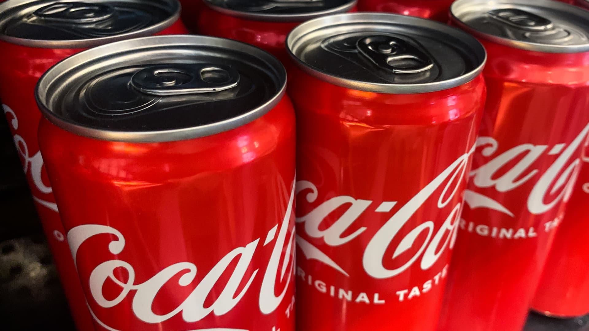 Coca-Cola revenue rises in fourth quarter, fueled by higher prices