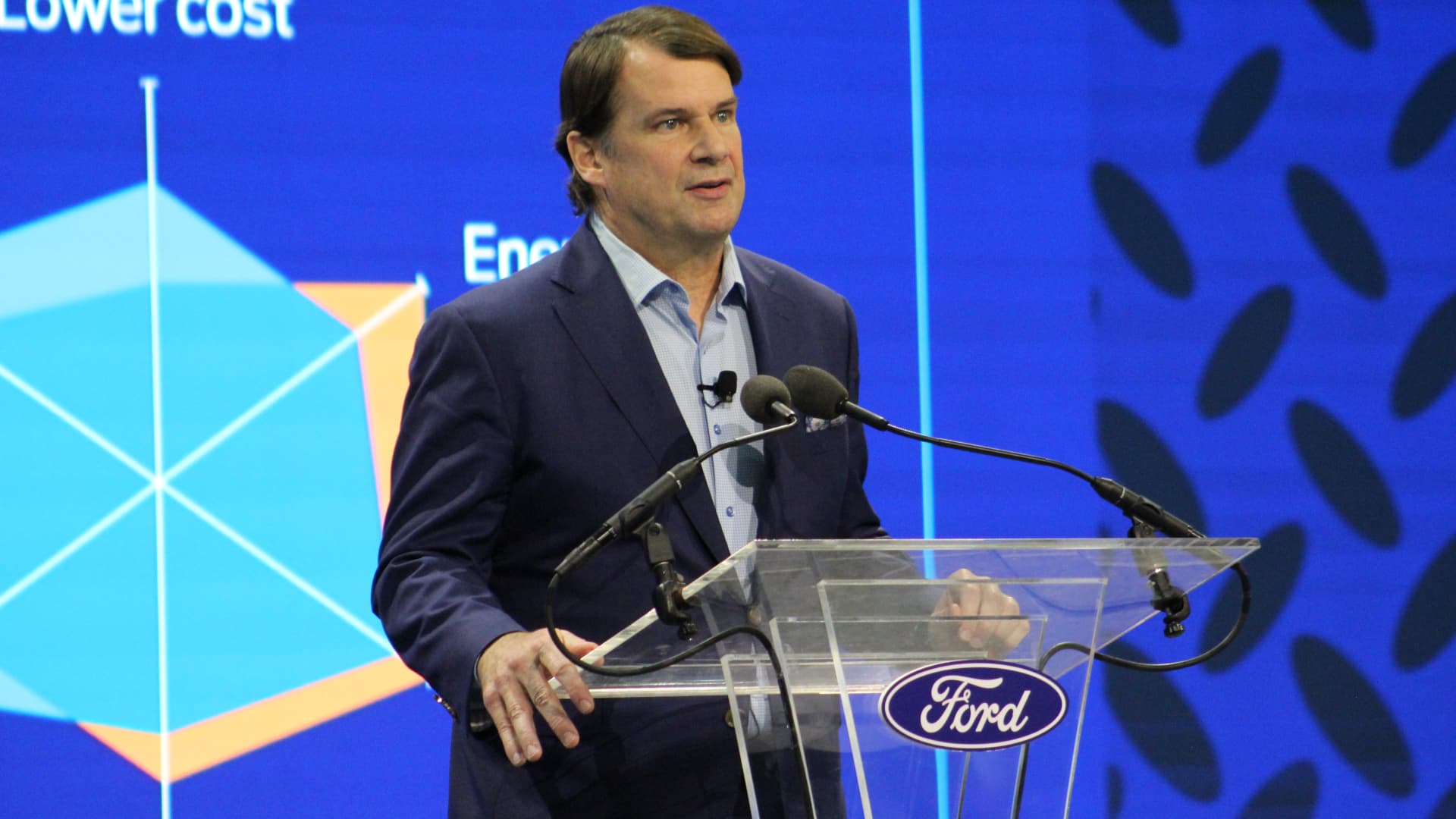 Ford CEO Jim Farley at a battery lab for the automaker in suburban Detroit, announcing a new $3.5 billion electric vehicle battery plant in the state to produce lithium iron phosphate batteries, Feb. 13, 2023.