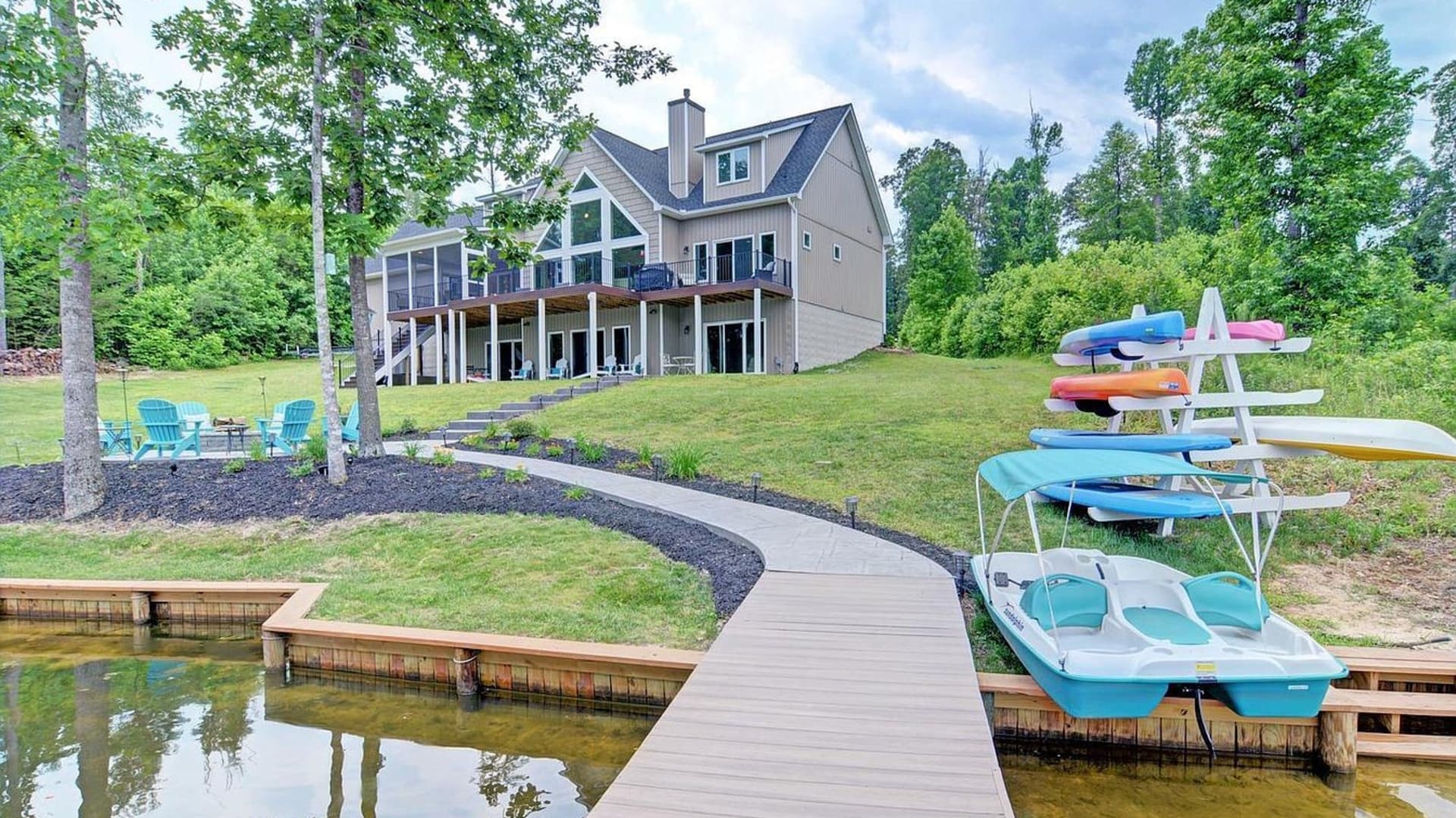 This lake-front 6-bedroom and 5.5-bathroom home is located in Mineral, Virginia.