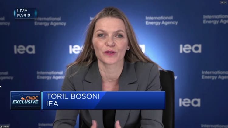 Den russiske oljeembargoen har sin «tilsiktede effekt», sier IEA