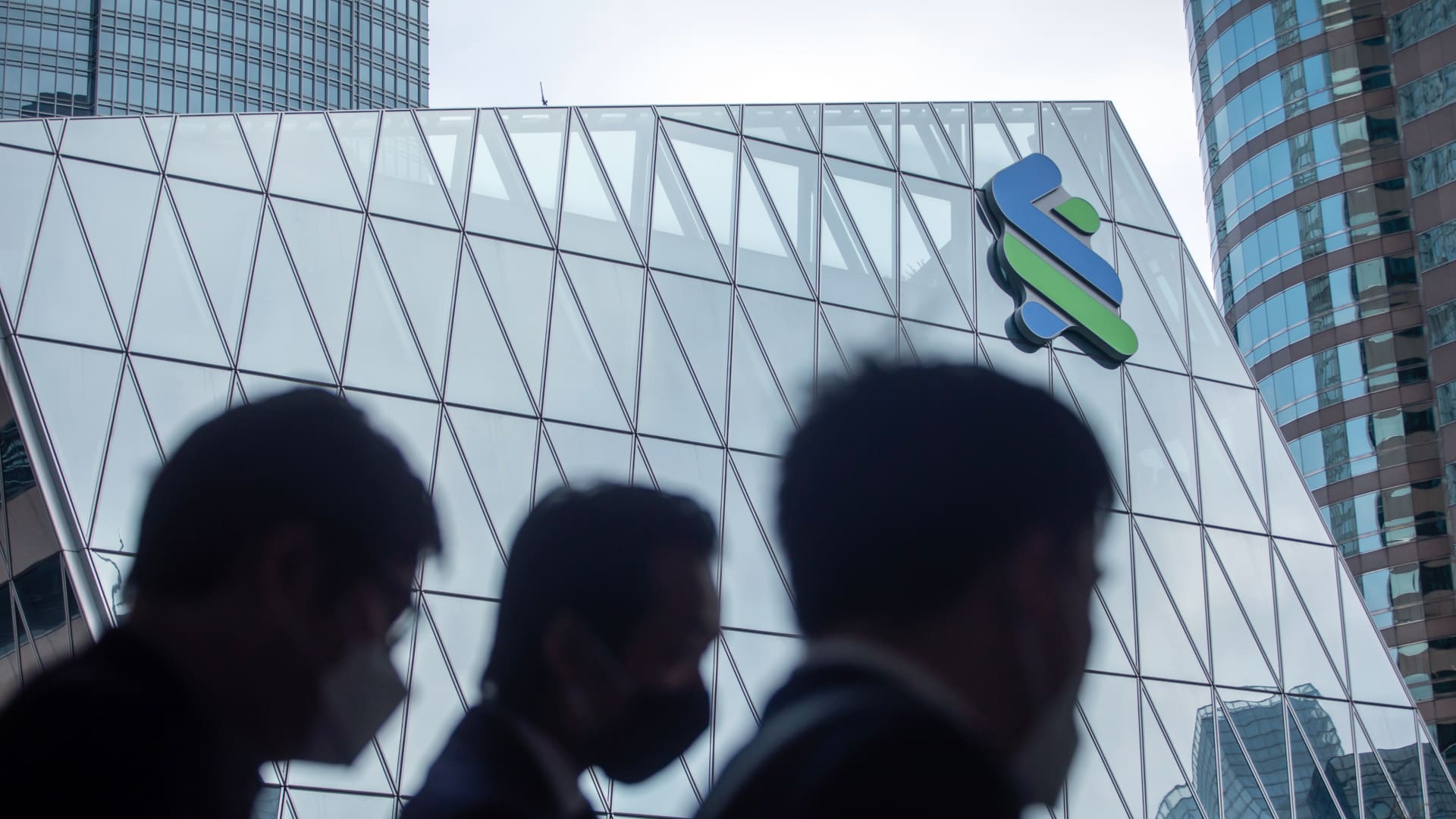 StanChart lowers money target as China weighs, launches  billion buyback