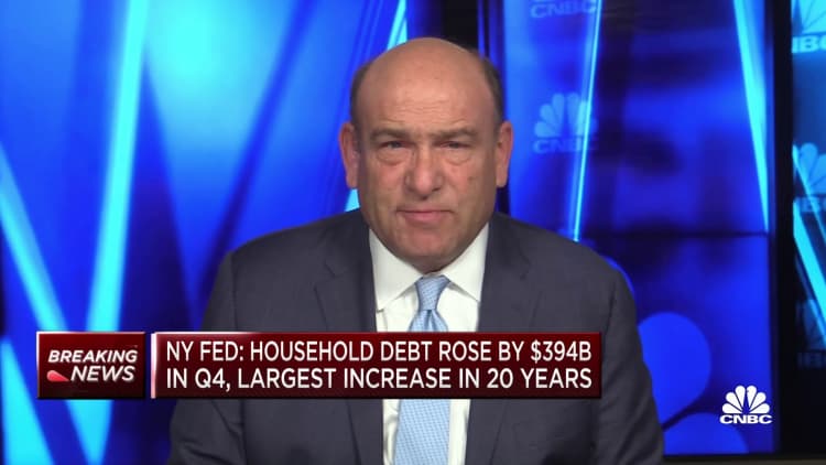 Fed de Nueva York: La deuda de los hogares experimenta el mayor aumento en 20 años