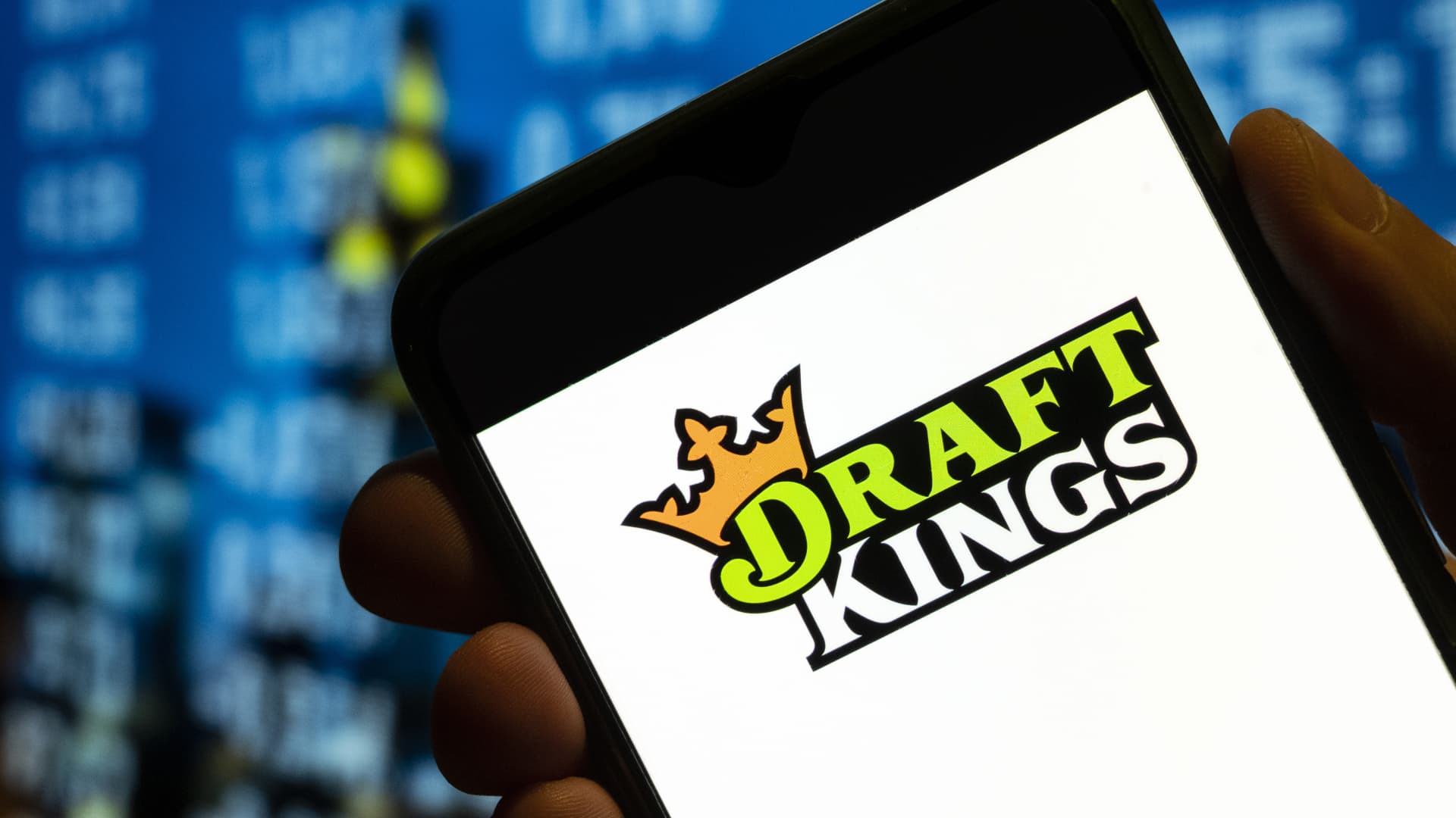 DraftKings stock surges after sports-betting company boosts outlook