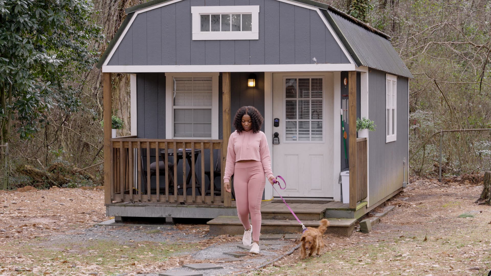 This 26-year-old pays $0 to live in a ‘luxury tiny home’ she built for $35,000 in her backyard—take a look inside