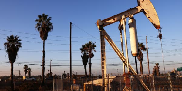 Investors are buying energy stocks in record amounts after a dip in oil prices