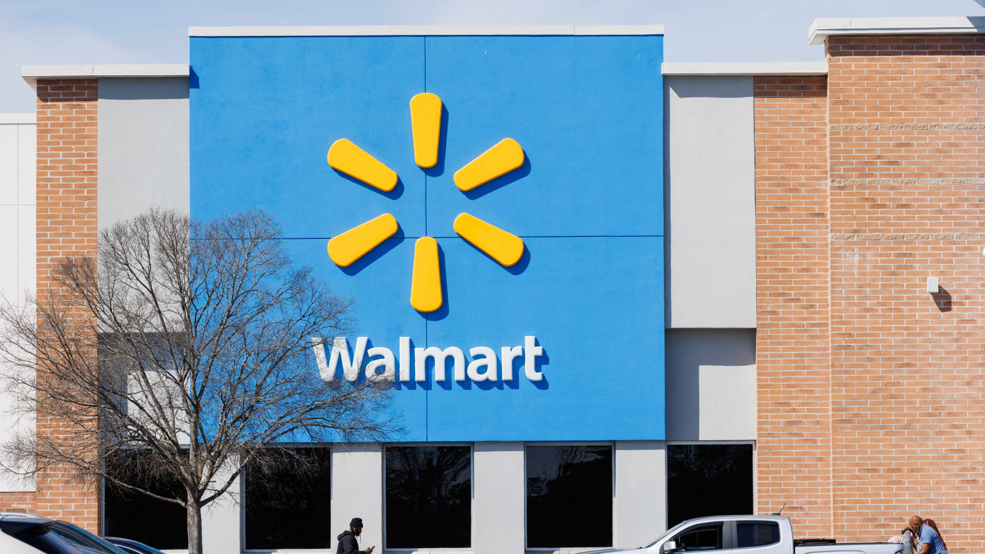 Walmart licencie des centaines de travailleurs dans des installations de commerce électronique