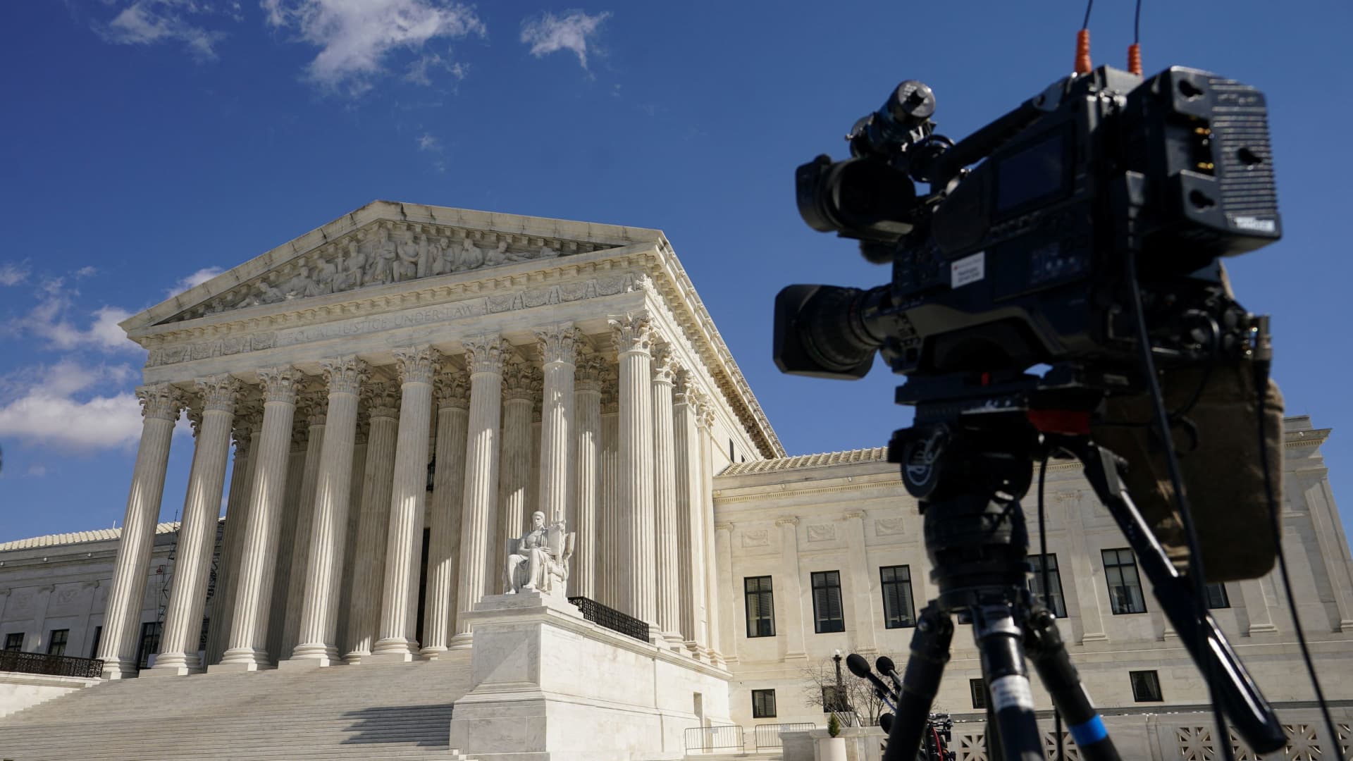 Supreme Court rules 9-0 that bankruptcy filers can't avoid debt incurred by another's fraud