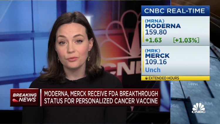 Moderna, Merck receives FDA breakthrough status for personalized cancer vaccine