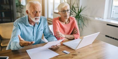 Retirees lost 23% of their 401(k) savings in 2022, Fidelity says