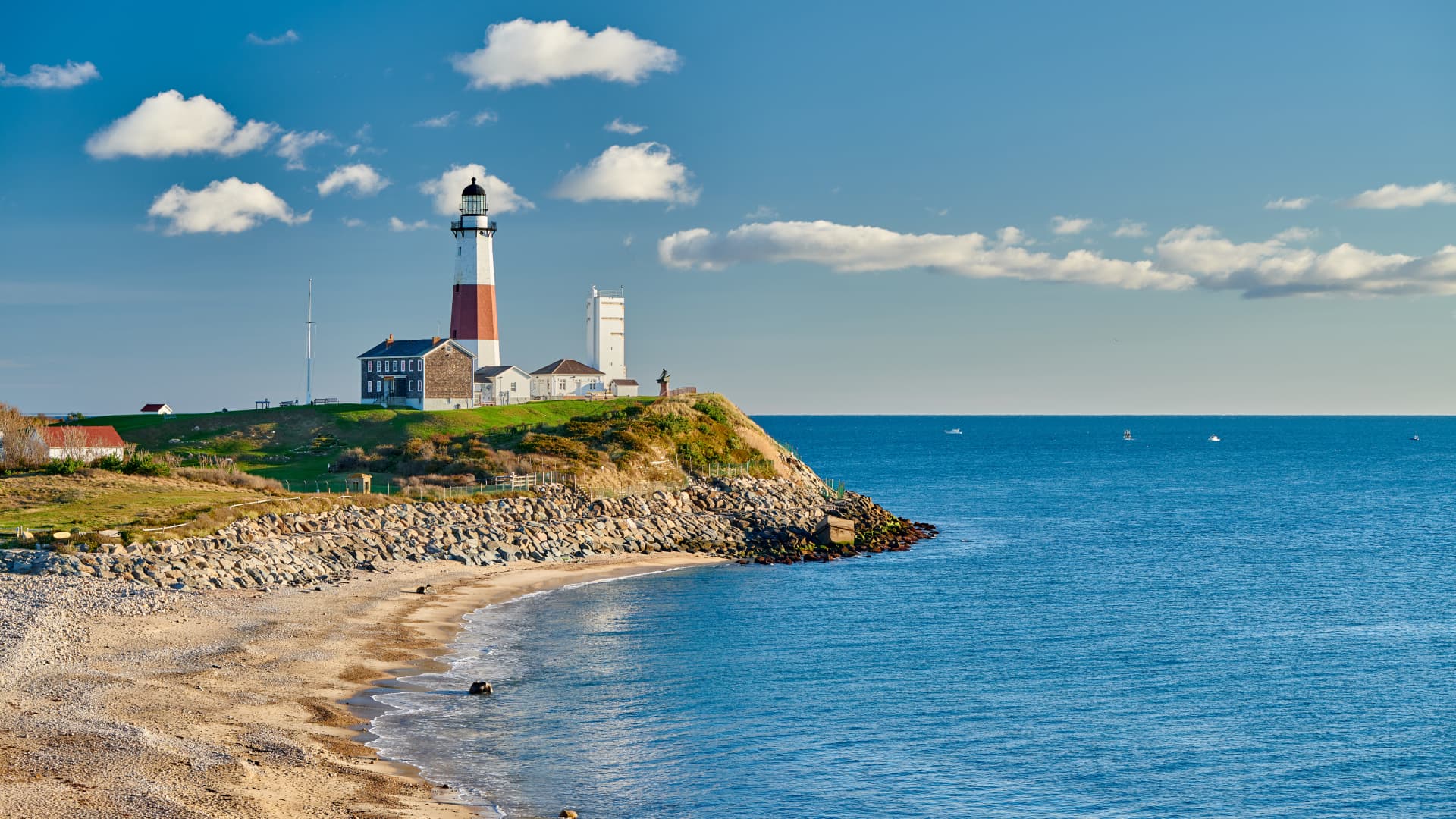 The Hamptons ranked second as a hotspot for America's most affluent to have a second home.