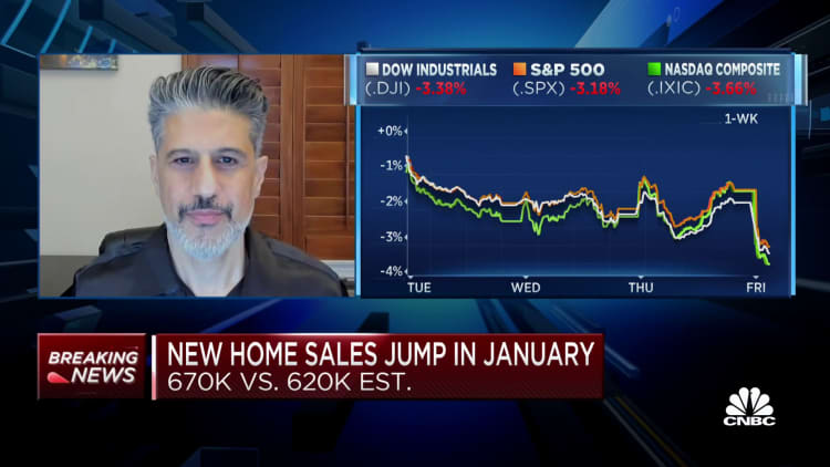 Housing market can't find stability long term as rates move up and down like this, says HousingWire analyst