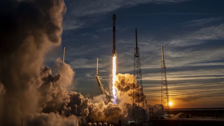 SpaceX sets new rocket record with 96 successful launches in 2023