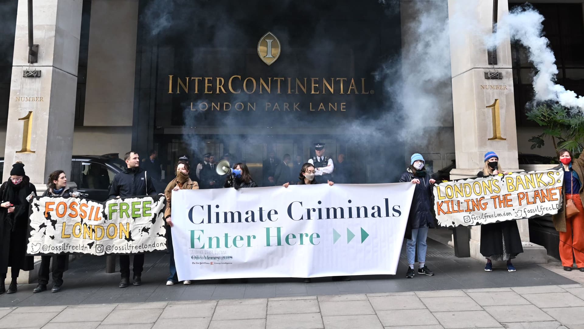 Photo of BP CEO defends spending plans as climate protesters block entrance to London energy conference