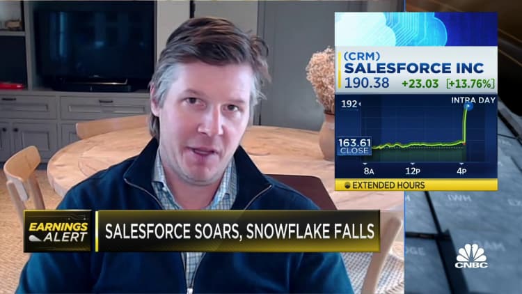 Snowflake has more opportunities than Salesforce, says Jefferies' Brent Thill