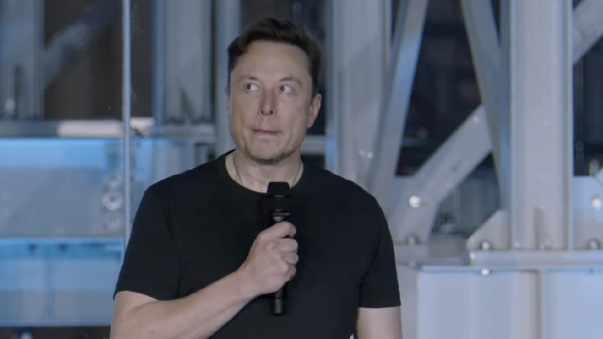 Elon Musk apologizes after calling disabled Twitter employee who was laid off 'the worst'