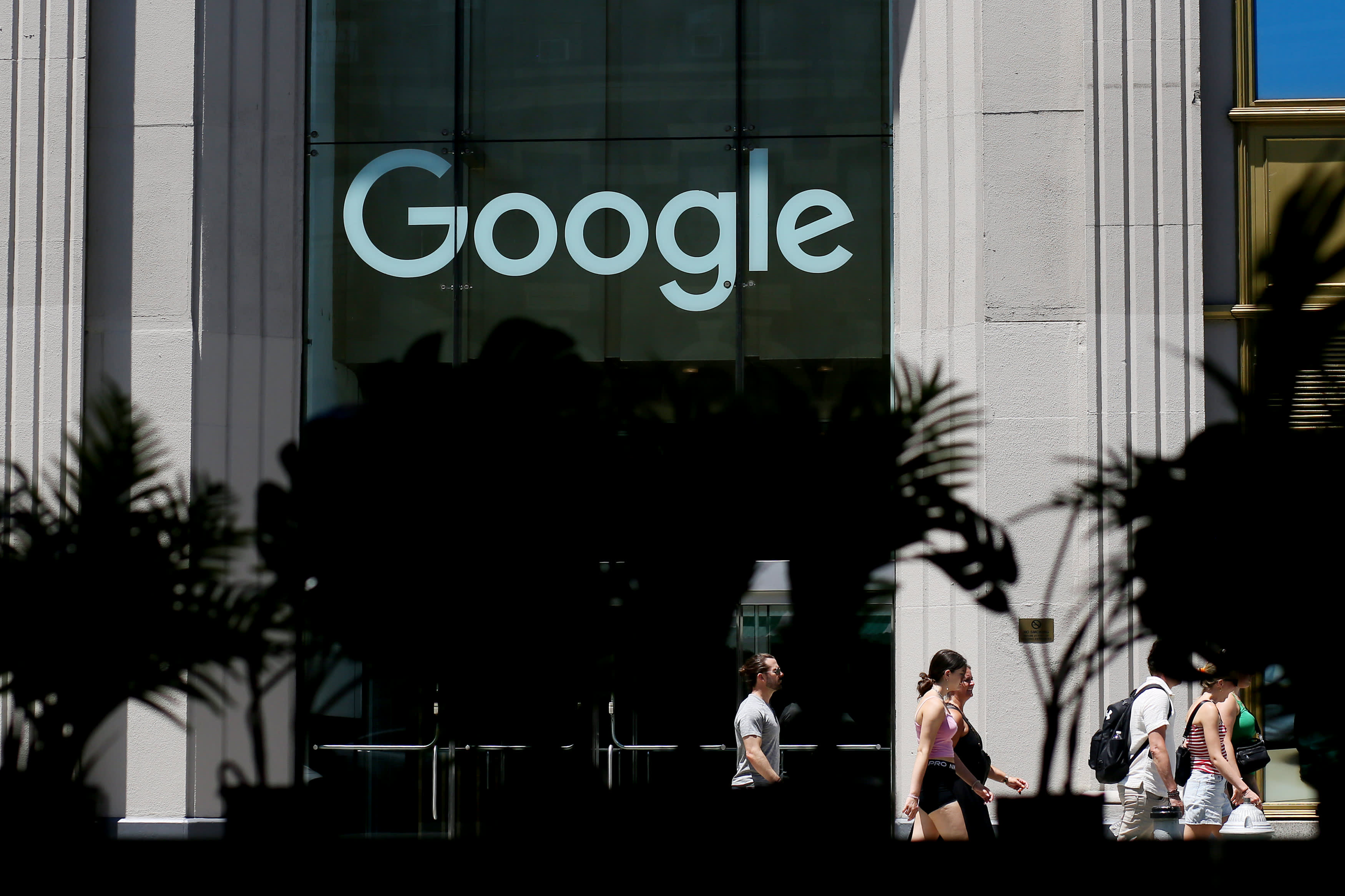 Google Chat Boosts Workplace Scrutiny By Bringing Back Idle Status