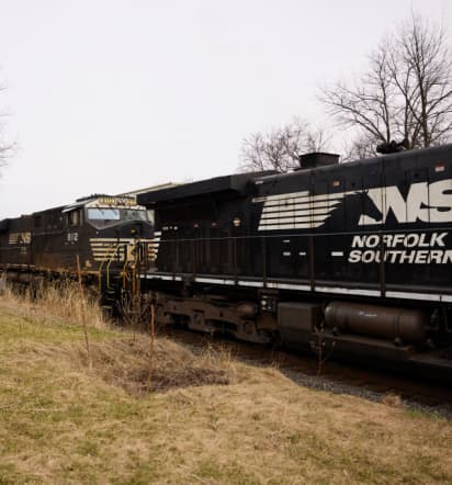 Glass Lewis endorses 6 of activist Ancora's nominees for Norfolk Southern board