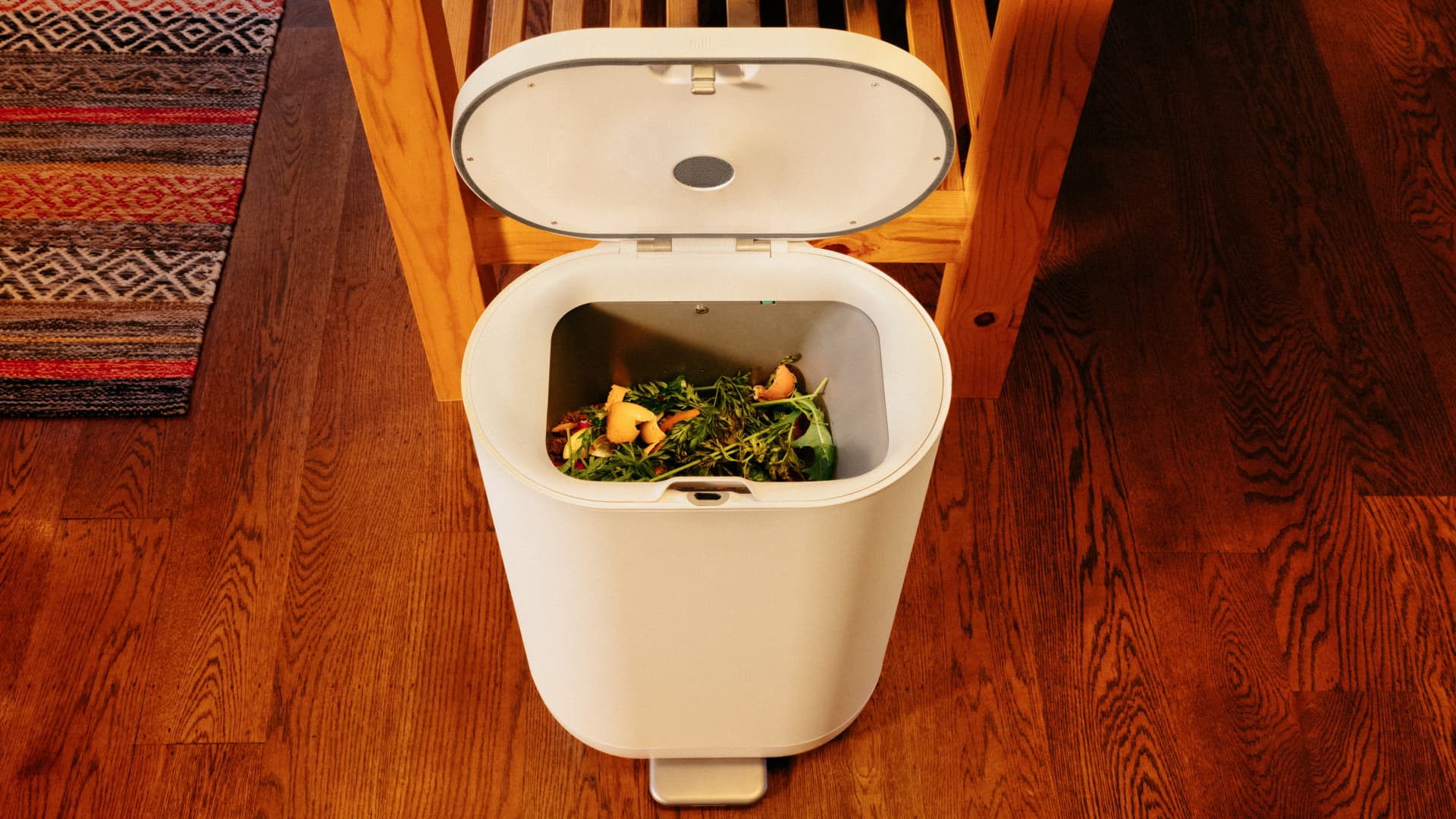Mill kitchen area composter turns your leftovers into hen feed