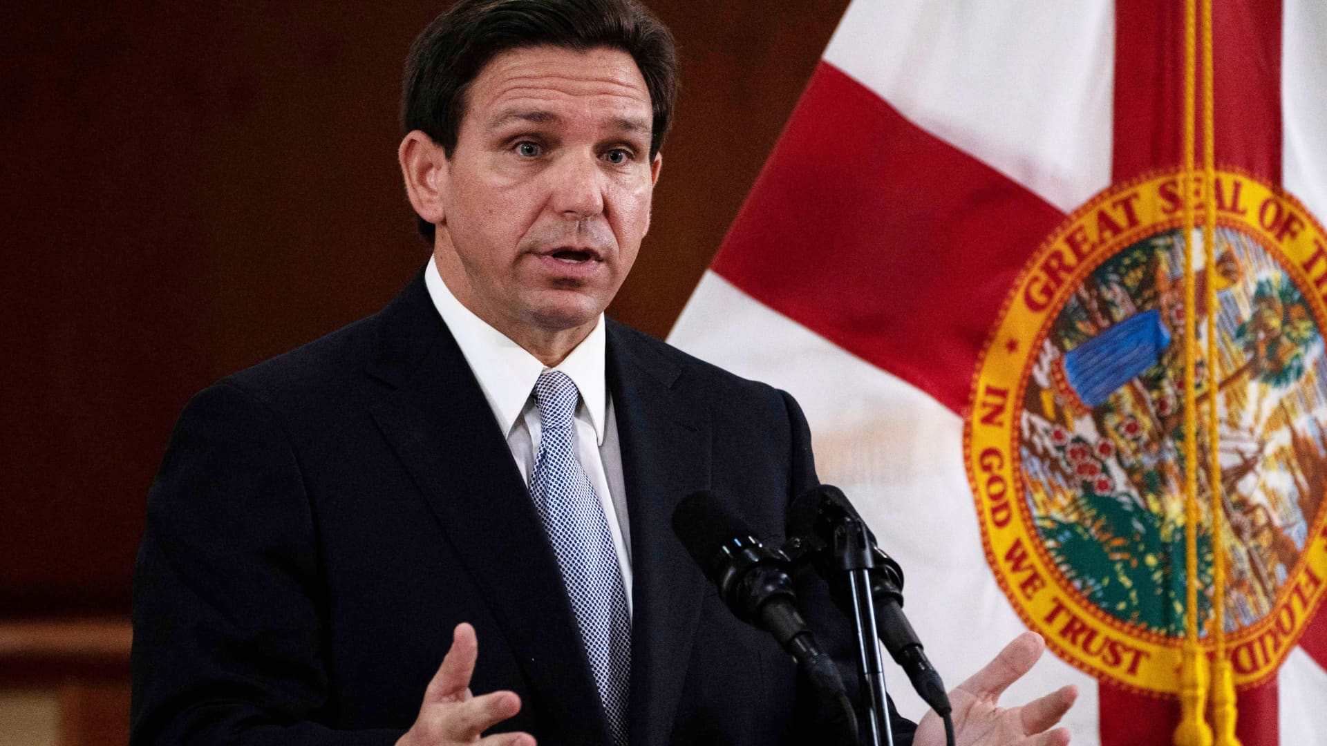 Florida Gov. Ron DeSantis fuels 2024 speculation in speech touting state record