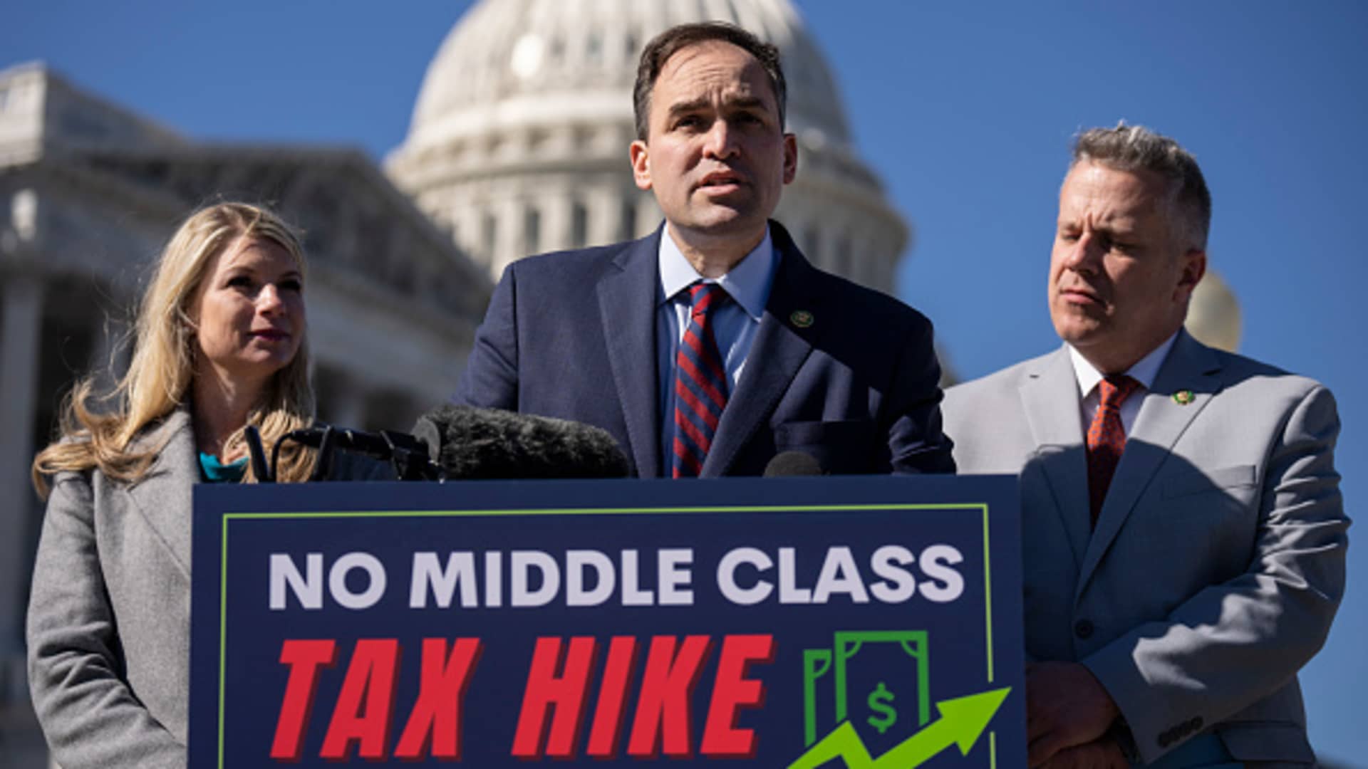 House Democrats push back on GOP bill to abolish IRS, impose national sales tax