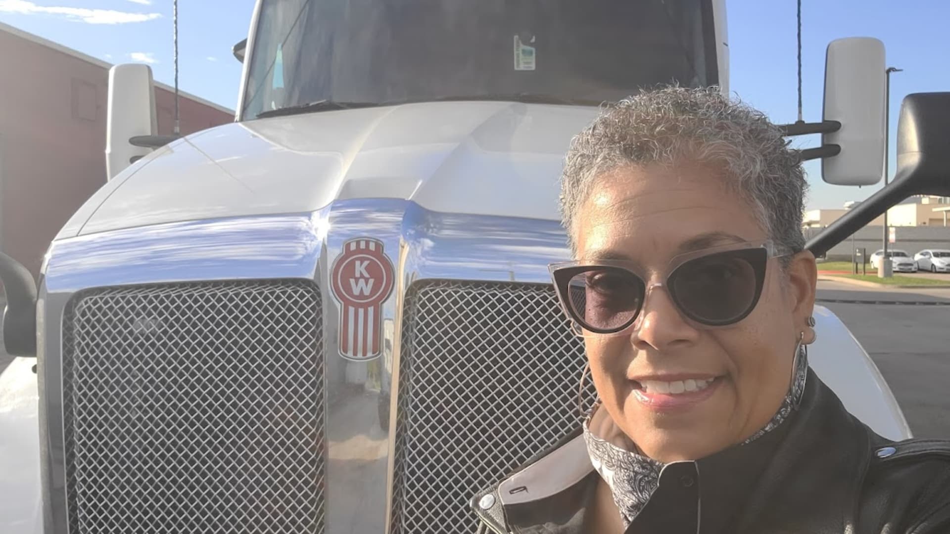 More women become truckers as the industry tries to overcome a shortage of drivers