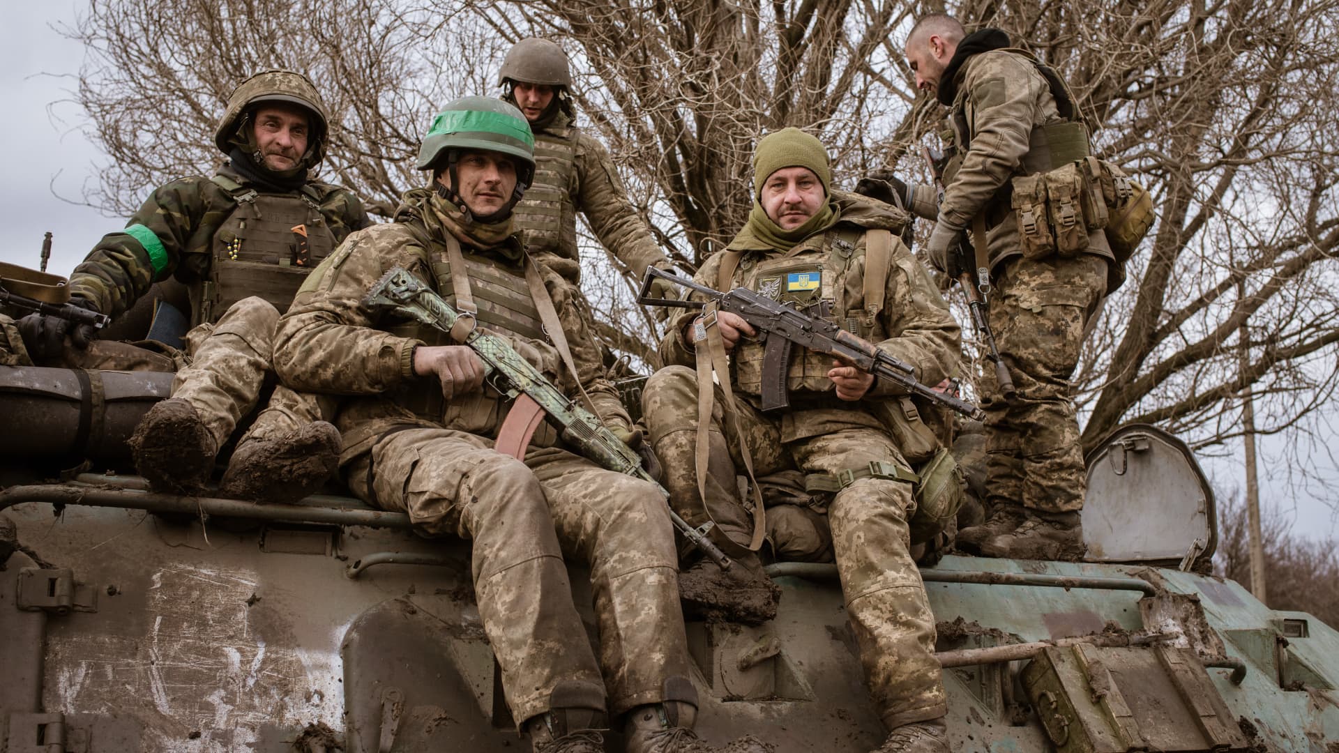 Ukrainian soldiers return from Bakhmut in two BTR-80 vehicles in Chasiv Yar, Donetsk Oblast, Ukraine, on March 7, 2023.