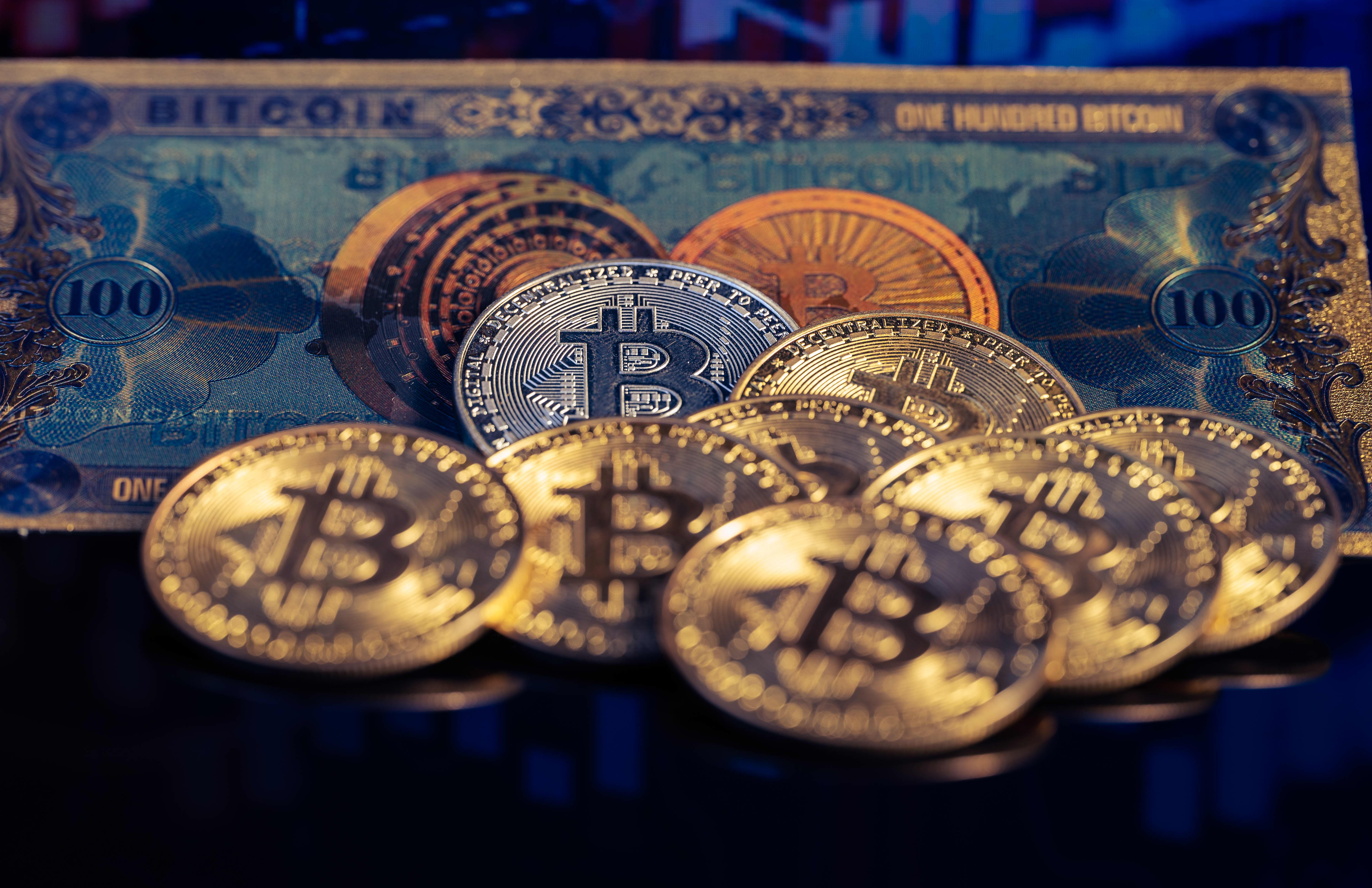A Bitcoin ára 20 000 dollár alá esik;  70 milliárd dollárt töröltek ki a kriptovaluta piacról