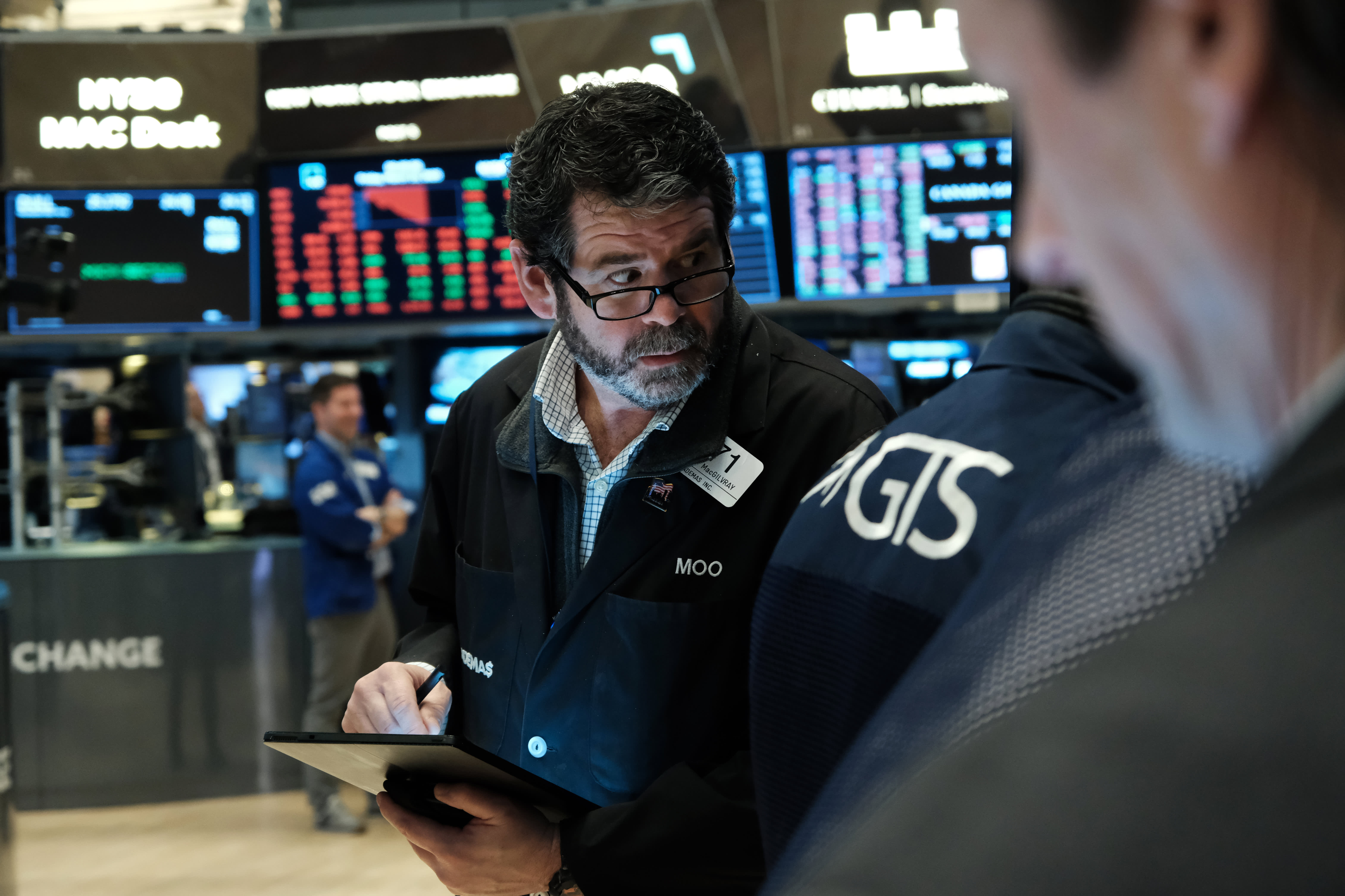 Inwestorzy rozważają przejęcie Credit Suisse przez UBS