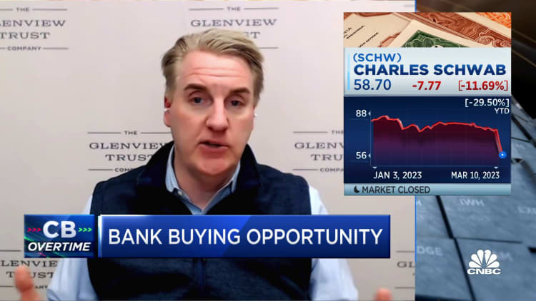 Glenview Trust's Bill Stone says now is the time to buy the dip in Charles Schwab