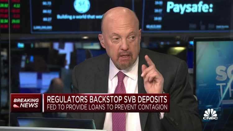 First Republic tells CNBC the bank isn't seeing that many depositors leave