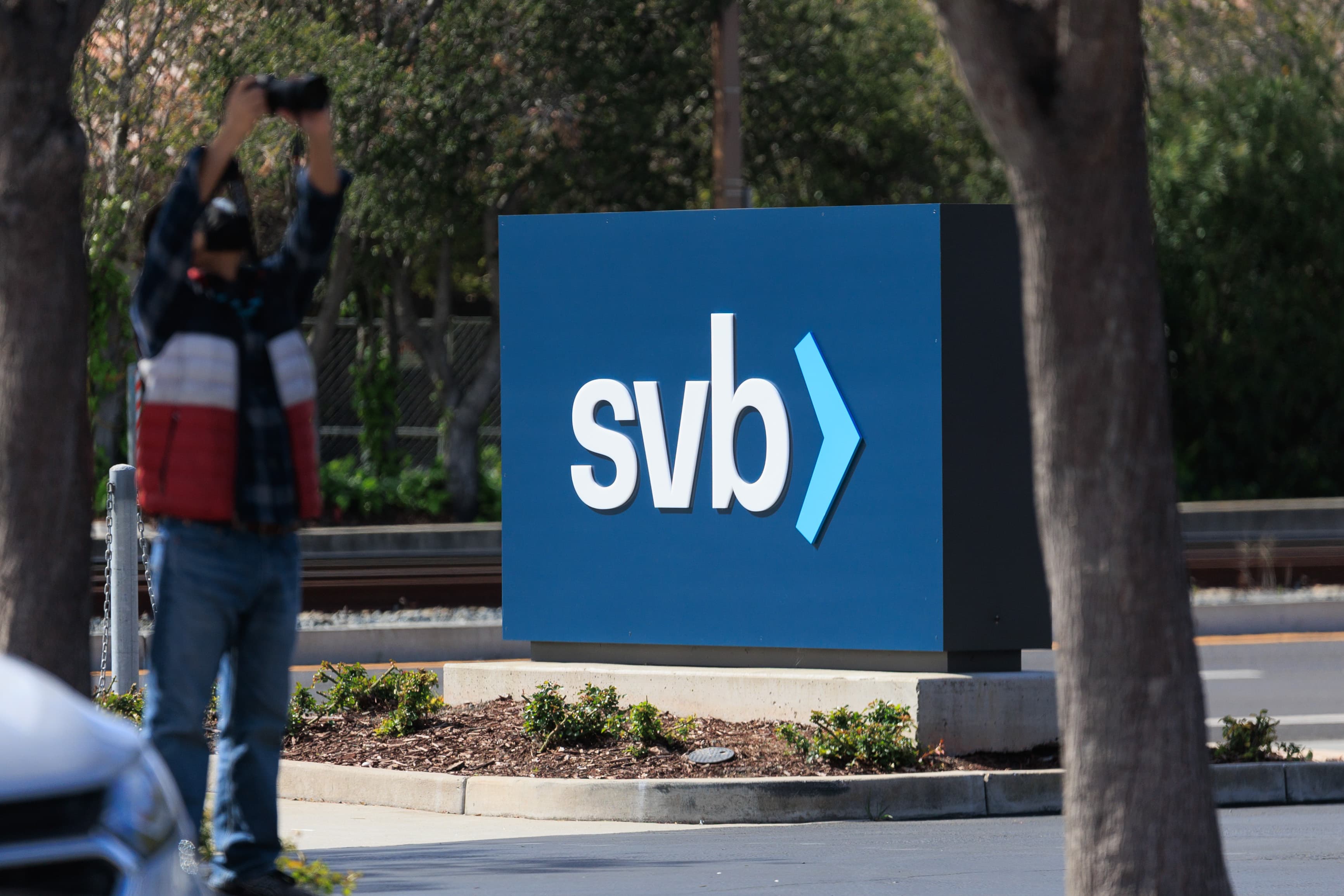 SVB’s new CEO urges clients to ‘help us rebuild our deposit base’