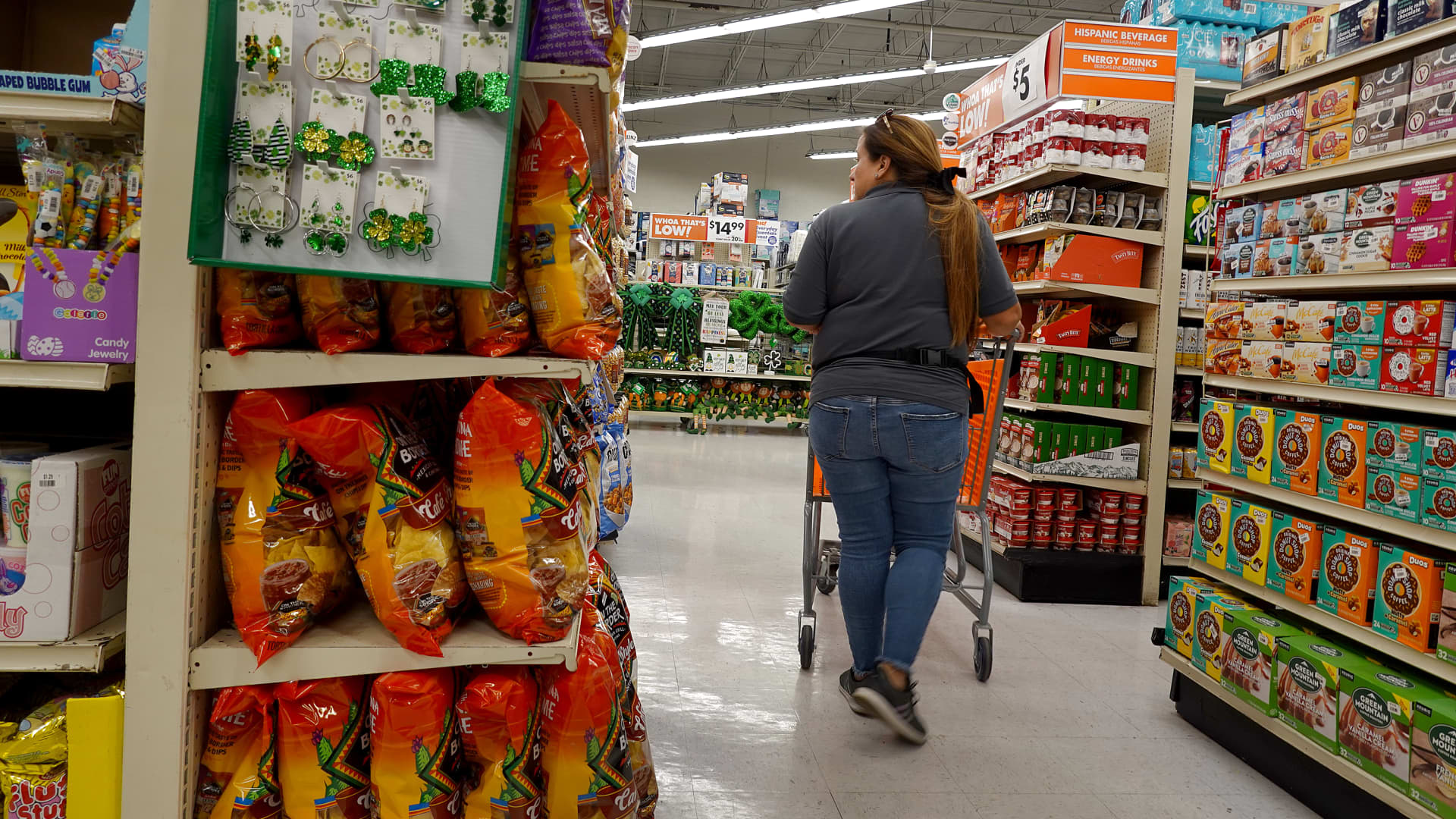 Wholesale prices post decline of 0.1%, retail sales fall