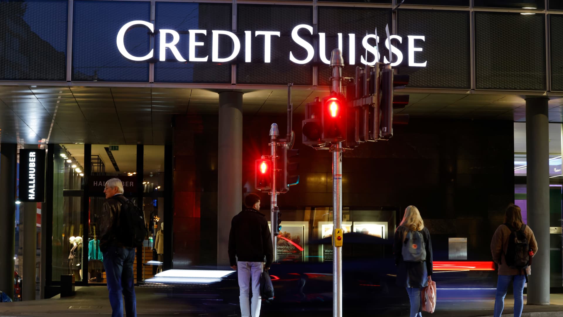Crunch time for Credit rating Suisse talks as UBS seeks Swiss assurances