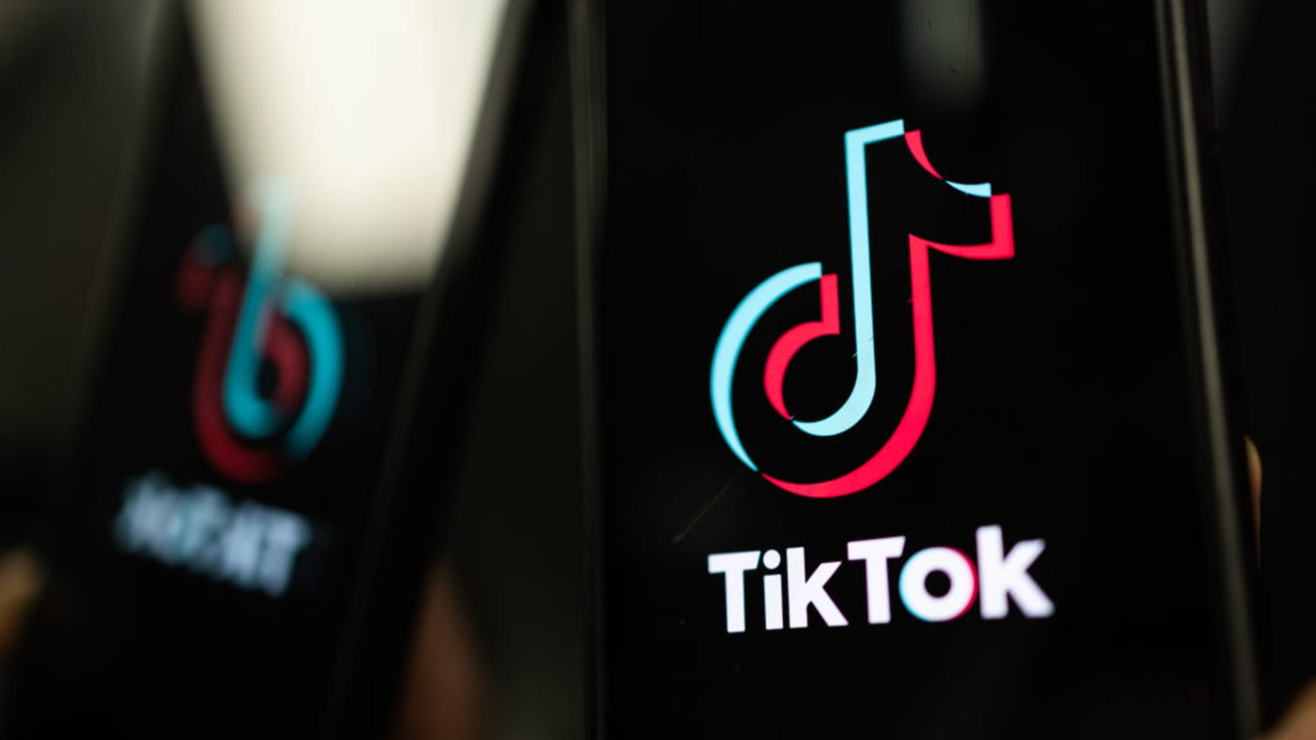UK bans TikTok on government devices following U.S. move