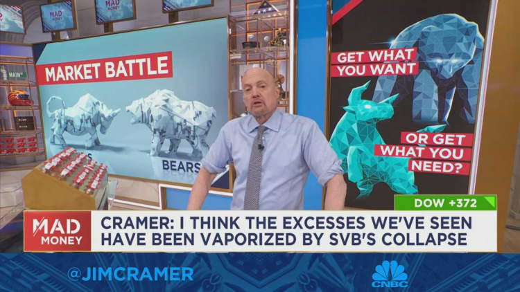 Cramer, bu pazarda küf var, altında geçen hafta su yüzüne çıkmaya başlayan çürüme var, diyor