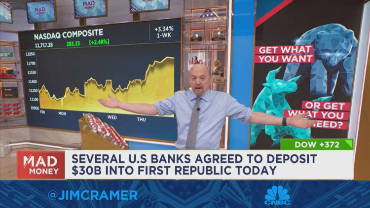 The bears will try to make the most of earnings shortfalls, Cramer says