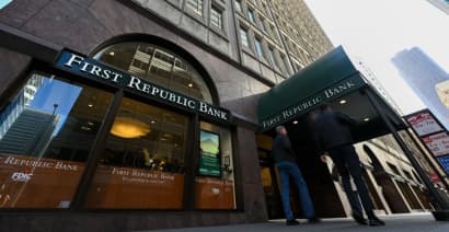Regional bank shares fall as Fed persists with rate hikes despite industry turmoil