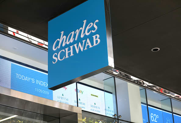 Raymond James says Charles Schwab can rally nearly 30% as brokerage continues to attract assets