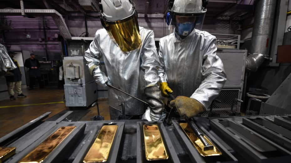 El proceso de elaboración del oro en la empresa Krastsvetmet, uno de los mayores productores de metales preciosos del mundo, en Moscú, Rusia, el 31 de enero de 2023.